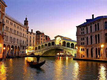 Italy-Venice-Rialto-Bridge